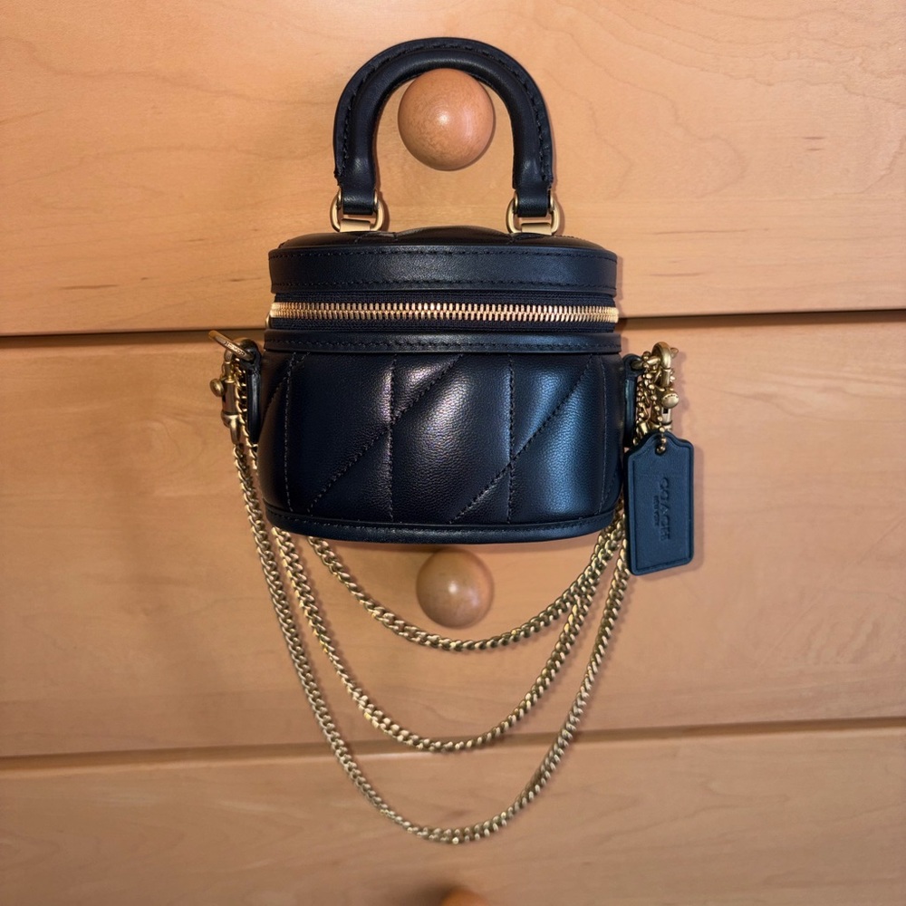 Coach Black Trail 12 crossbody with pillow quilting